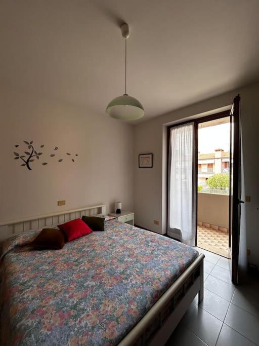 Near Town Centre And Lake - Le Colombe Bardolino Buitenkant foto